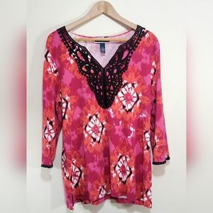 XL Plus Size Embroidered Floral Print Three Quarter Sleeve Top Sz XL Like New